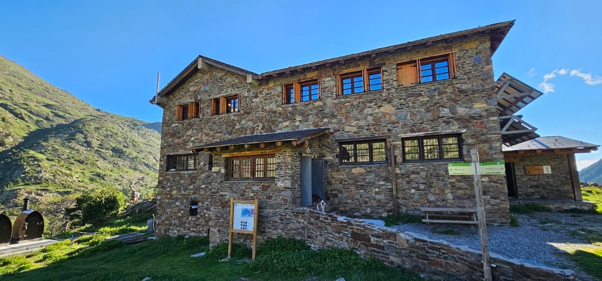 Refugi del Comapedrosa | 2.260 m
