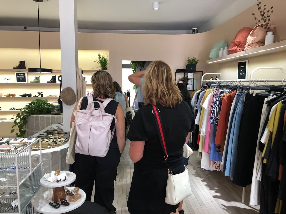enjoying_shopping_excursions
