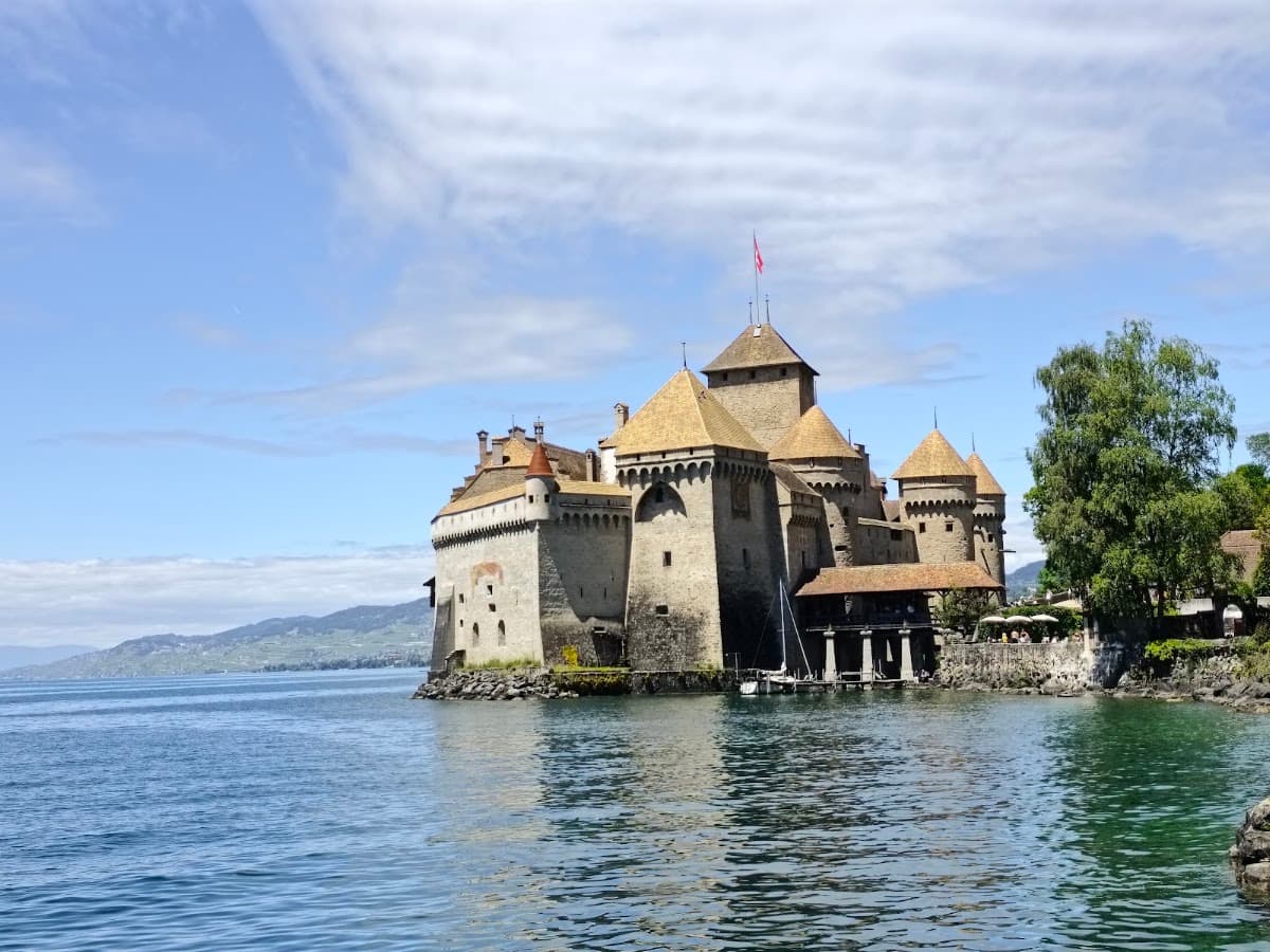 Château de Chillon and regional castles