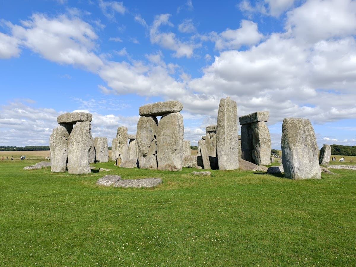 Stonehenge visit (optional extra)