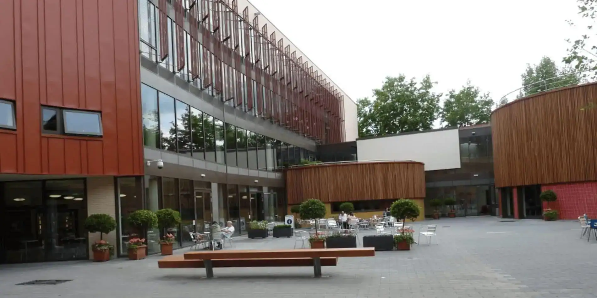 International House London - Cambridge Summer Language Camp