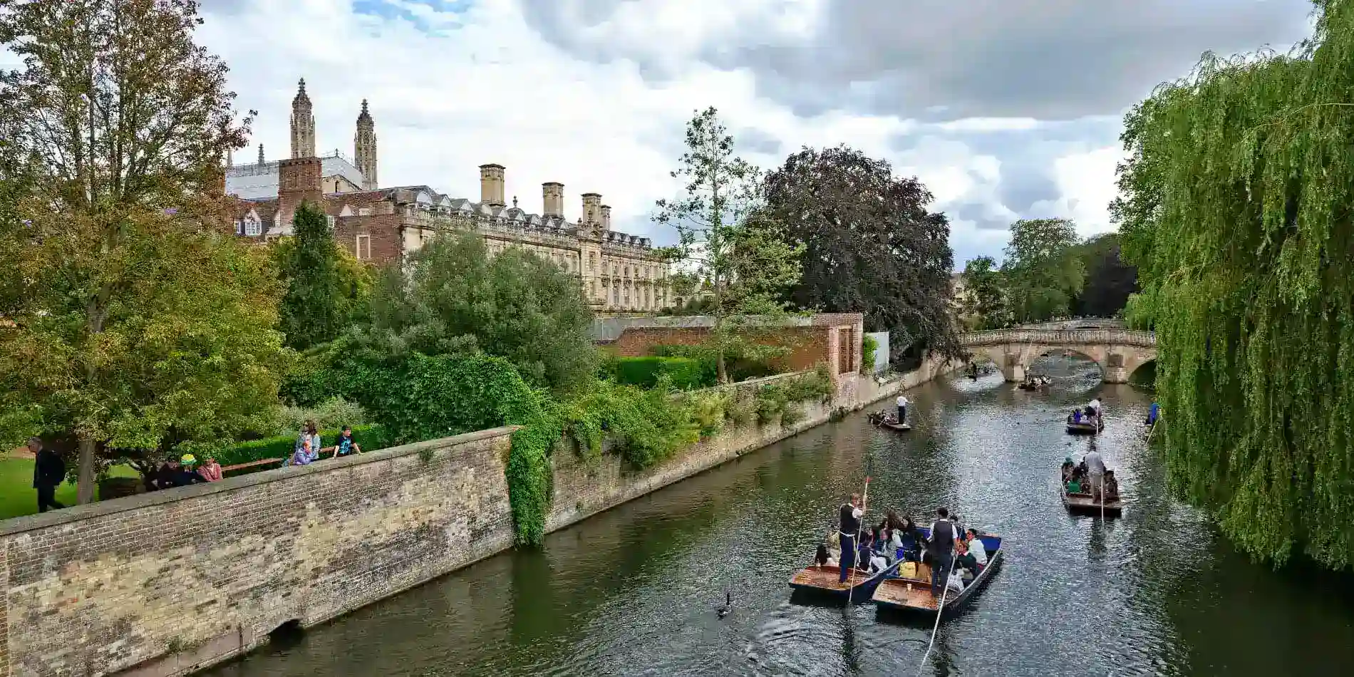 International House London - Cambridge Summer Language Camp