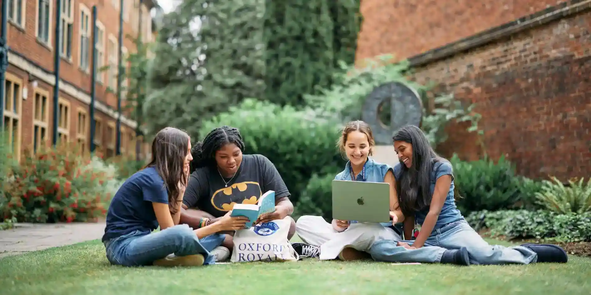 Oxford Summer School - Oxford Royale Language Camp