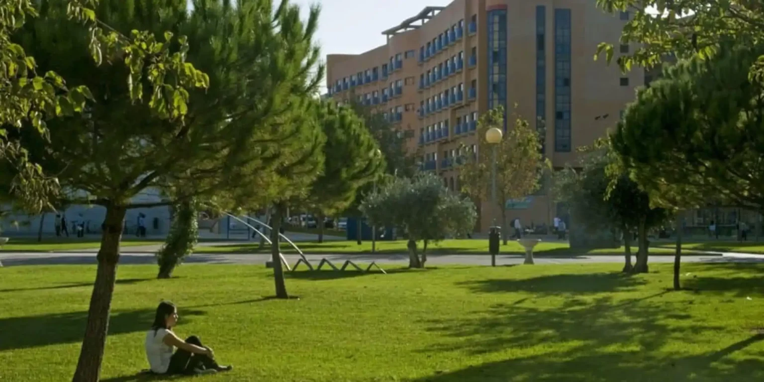 excellentes installations - Espagne