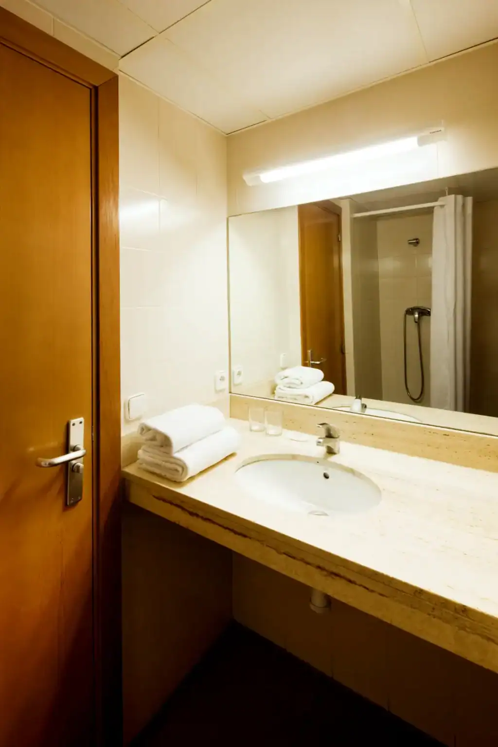 WCGallery Expanish Barcelona Summer Camp Accommodation 6 1024x1536