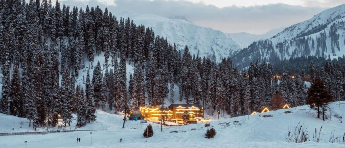 WCCollection Best Winter Camps In Asia 1200x516