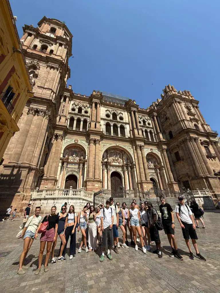 Juniorsgrupo1.ciudad11 Cervantes Escuela Internacional