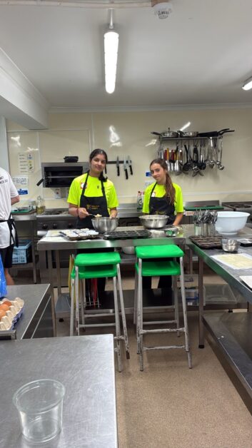 A0553b71 622a 477f Bfd6 632eb9f074cb 353x628