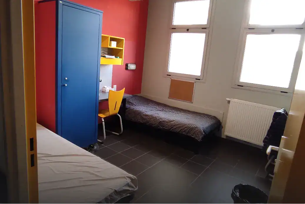 WCGallery EF Nice Accommodation 1