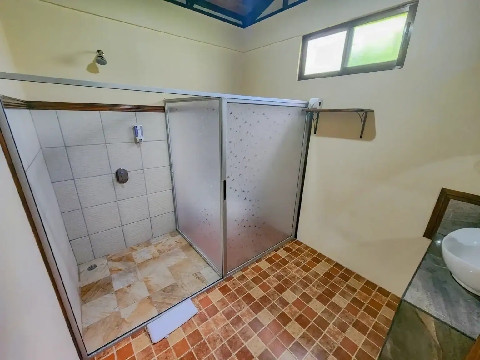 WCGallery Expanish Costa Rica Summer Camp Accommodation 2 1536x1152