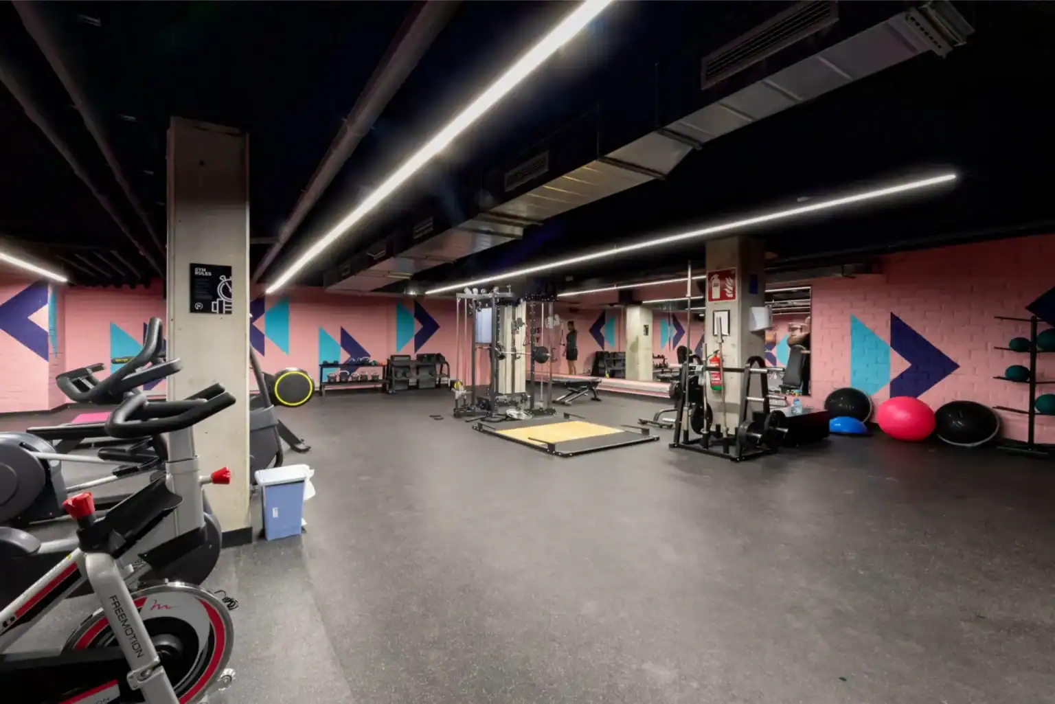 WCGallery Academia Guiu Accommodation 1 1536x1025