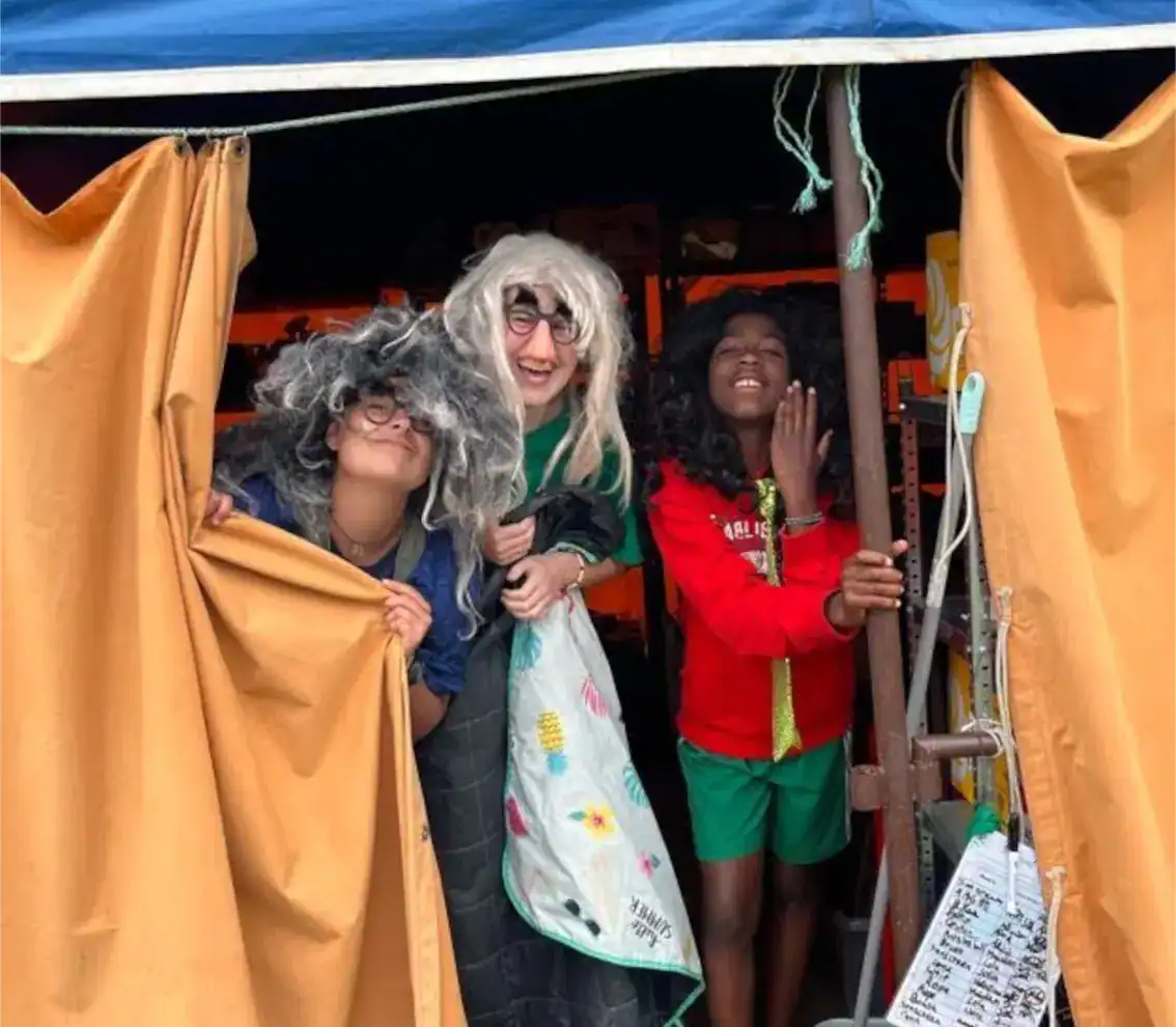 Summer Camps Inmersion En Ingles Y Naturaleza NewPa Campamento De Verano Disfraces Y Teatro Bruno T. E