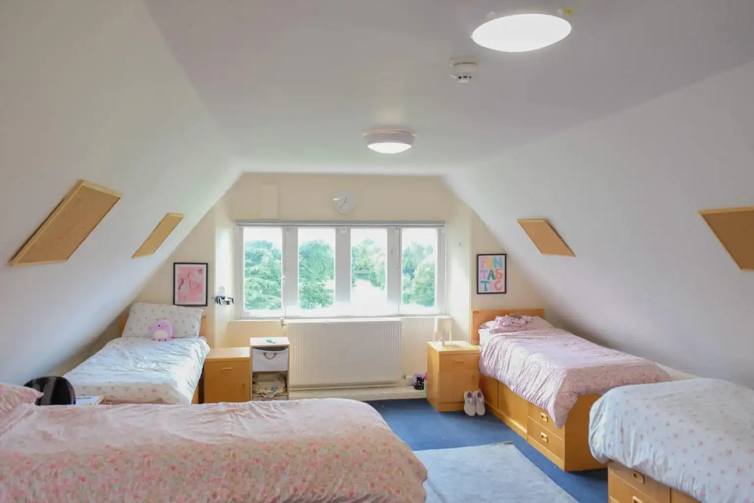 WCGallery Hatherop Castle Summer School Accommodation 2 1536x1024